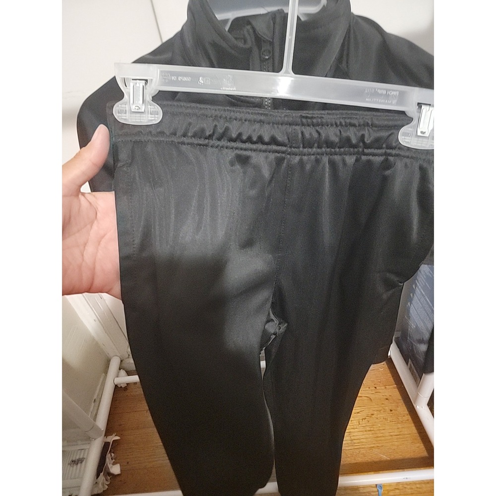 Black 2 piece jogger. Children's  Size 8 Pockets On Jacket And Pants Casual Wear - Picture 7 of 8